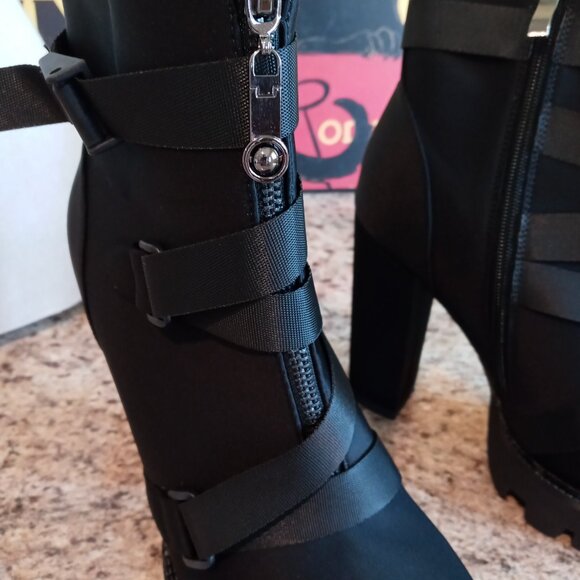 Wet Kiss Black Lycra Heeled Combat Platform Booties w/Straps EUC - Picture 8 of 13